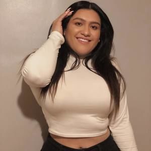 Meet your Posher, Mayra